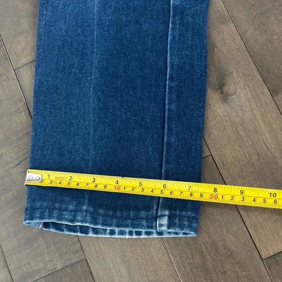 Vintage 70s Pentimento Women's Straight Leg Jeans in Dark Blue and Pink Stiching - Picture 9 of 11